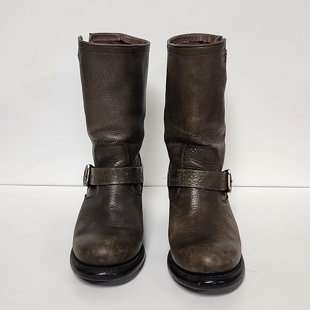 Classic Frye Vera short Grey boot size 8 1/2